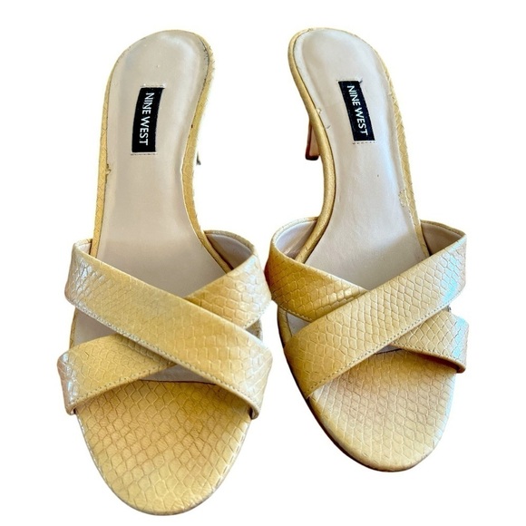 Nine West slide heels in tan size 9.5 GUC - Picture 1 of 9